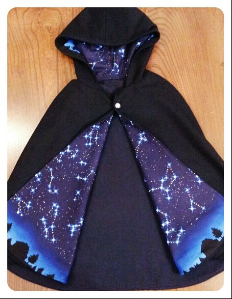 Star Themed Clothing, Space Theme Clothes, Astronomer Aesthetic Outfit, Spacecore Outfits Male, Spacecore Clothes, Moon Themed Clothes, Space Cloak, Types Of Cloaks, Constellation Clothing