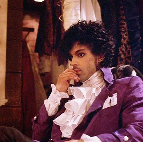 Princes Fashion, Prince Musician, Prince Images, The Artist Prince, Rip Prince, Prince Purple Rain, Hes Gone, What To Do Today, Vintage Black Glamour