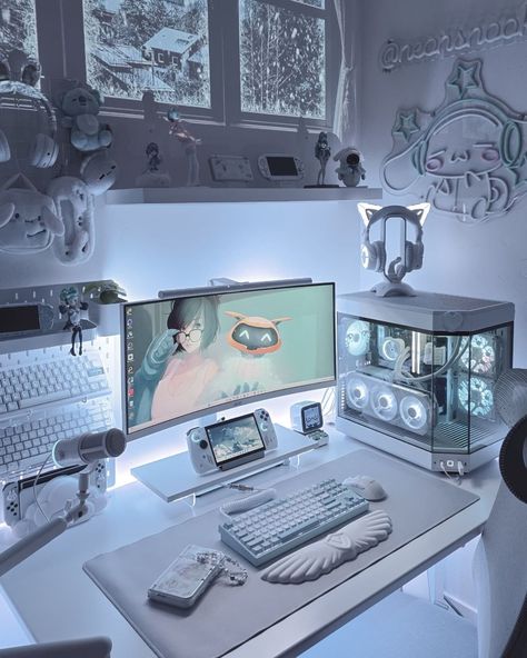 Futuristic Pc Setup, Cybercore Gaming Setup, Dream Setup Gaming, 2 Monitor Gaming Setup, Blue And White Gaming Setup, White Gamer Setup, Cinnamoroll Setup, White Setup Gaming, Dark Pc Setup