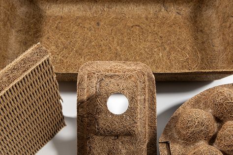 A combination of 60% coir (coconut) fibres and 40% natural latex, Cocoform is a moldable fibrous composite that offers easy formability of complex shapes. Plastic Alternatives, Eco Living, Coconut Fiber, Eco Design, Sustainable Packaging, Natural Latex, Green Life, Green Building, Green Aesthetic