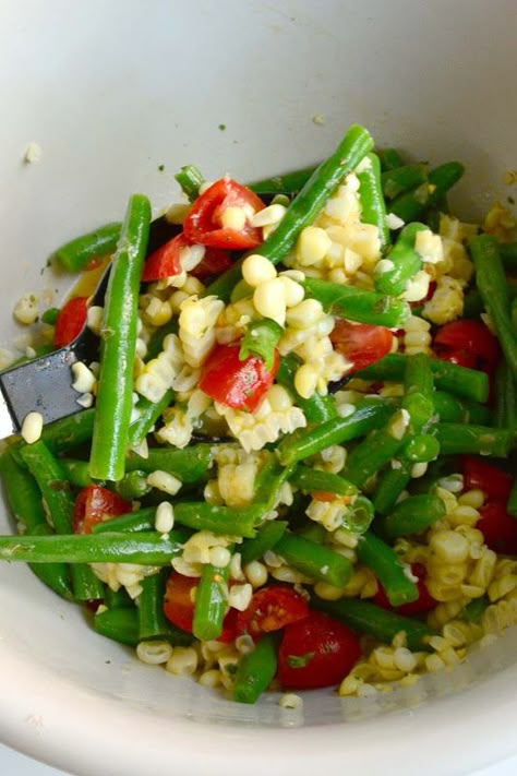 Corn And Tomato Salad, Garlicky Green Beans, Green Bean Salad Recipes, Corn And Tomato, Fresh Corn Salad, Green Bean Salad, Green Bean Salads, Bean Salad Recipes, Green Beans And Tomatoes