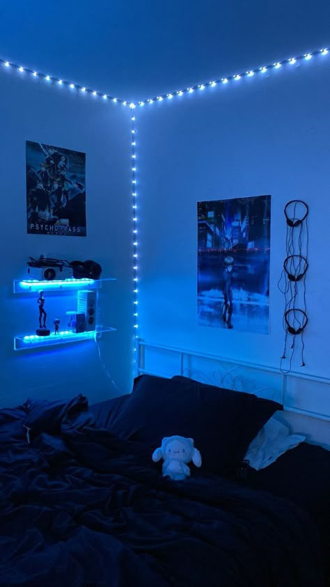 Aesthetic Blue Room Decor Ideas, Blue Room Aesthetic Dark, Cybergoth Bedroom, Blue Goth Bedroom, Blue Room Ideas For Boys, Dark Cybercore Room, Black And Blue Room Aesthetic, Cybercore Room Ideas, Eboy Room