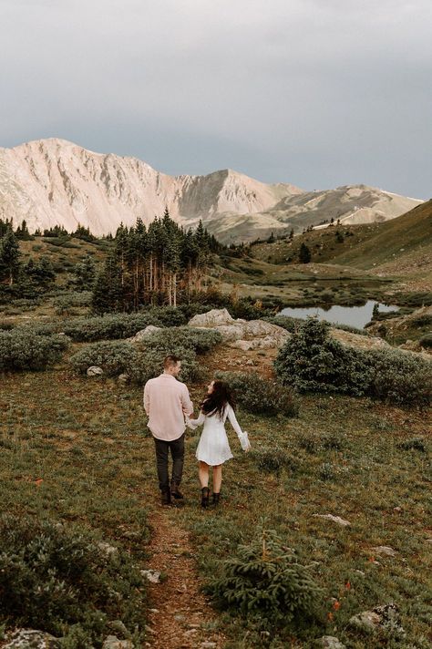 Loveland Pass Engagement Photos, Mountain Engagement Ring, Colorado Vibes, Colorado Proposal, Colorado Photoshoot, Estes Park Engagement Photos, Colorado Engagement Pictures, Unique Engagement Pictures, Mountain Proposal