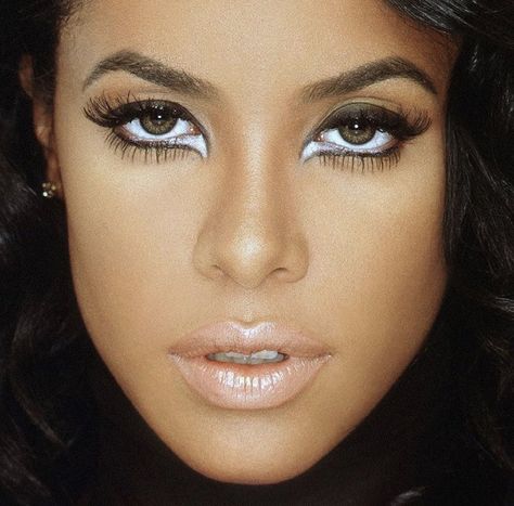 Aaliyah Makeup, Albert Watson, Aaliyah Pictures, Aaliyah Style, Aaliyah Haughton, Creative Eye Makeup, Creative Makeup Looks, Make Up Looks, Sleek Ponytail