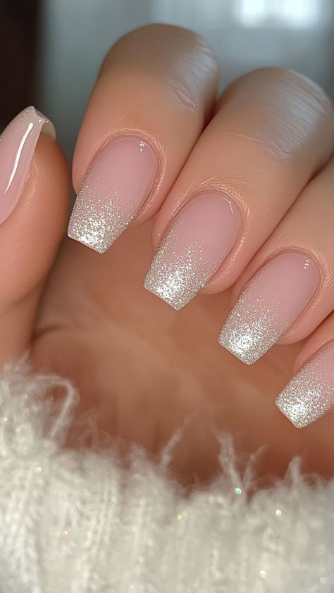 Classic And Elegant Nails, Glittery Tips Nails, Special Nail Design, Nails French Tip Sparkle, Sparkle Tips Nails, Glitter Nails With French Tip, Nails With Blue Dress, French Tips Sparkle, French Tip With Sparkle