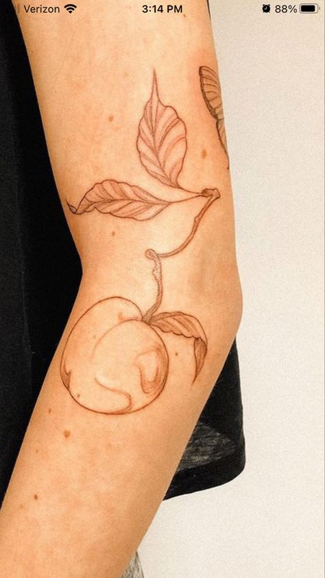 Earth Toned Tattoo, Brown Outline Tattoo, Tattoos With Brown Ink, Brown Linework Tattoo, Brown Tattoo Aesthetic, Red Brown Tattoo, Light Brown Tattoo Ink, Brown Ink Fine Line Tattoo, Black And Brown Tattoo