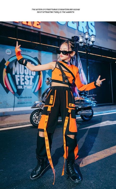 Cyberpunk Outfit Women, Ropa Color Neon, Cyberpunk Outfit, Dance Style Outfits, Dance Costumes Hip Hop, Streetwear Lifestyle, Design Makeup, Neon Outfits, Dancers Outfit