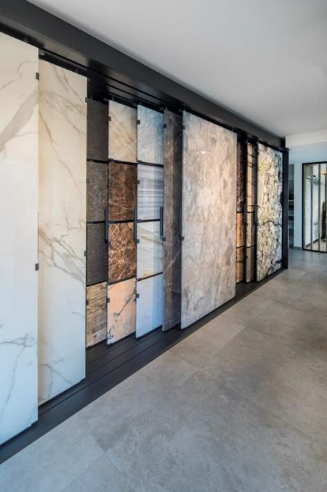 Tile Shop Display Store Design, Tile Showroom Design, Tiles Showroom Display Ideas, Marble Display, Store Display Design, Large Format Tiles, Kitchen Design Showrooms, Showroom Ideas, Tiles Showroom