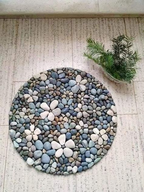 Pebbles Craft, Garden Pebbles, Rock Crafts Diy, Stone Wall Art, Rock Garden Design, Hanging Craft, Paper Wall Hanging, Pebble Mosaic, Wall Hanging Crafts