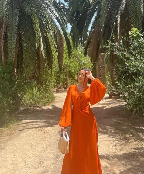 Modest Vacation Dresses, Hijabi Island Outfits, Hijabi Vacation Outfits, Modest Vacation Outfits, Modest Beach Outfit, Linen Summer Outfits, Outfit Ideas Modest, Vacation Capsule, Morocco Aesthetic