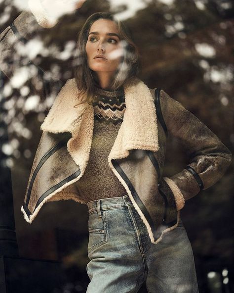 INTERMIX (@intermixonline) • Fotos y videos de Instagram London Winter Outfits, Lulu Jacket, Winter Fashion Cold, Sweaters Vest, Fall Winter Street Style, Outfit Ideas 2022, Zara Winter, London Look, Zara Jacket