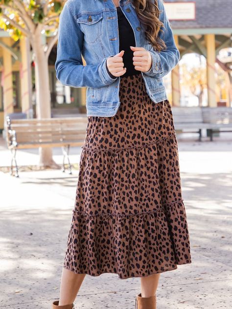 Not only is this skirt stylish, but it's also super comfortable thanks to its elastic waistband. Whether you're tackling a day at the office or heading out for a dinner date, the Amara skirt has got you covered. Size: Small 0-4 Medium 6-8 Large 10-12 XL 12-14 Lane Bryant Outfits, Printed Skirt Outfit, Olive Skirt, Tiered Midi Skirt, Animal Print Skirt, Maxi Skirt Dress, Winter Skirt, Dinner Date, Curvy Outfits