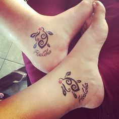 Best Friends tattoos, "Hoaloha" = friend. Sea turtle Best Friend Turtle Tattoos, Flip Flop Tattoo, Best Friends Tattoos, Sea Shell Tattoo, About Best Friend, Sea Turtle Tattoos, Friend Tats, Mommy Daughter Tattoos, Friends Tattoos