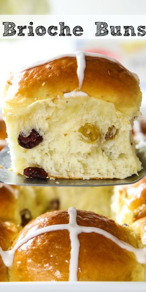 Sweet Raisin Buns, Sweet Brioche Buns, Raisin Rolls, Raisin Buns, Sweet Rolls Recipe, Cross Buns Recipe, Sweet Bread Rolls, Hot Cross Buns Recipe, Brioche Bread