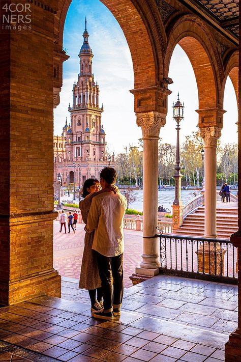 Spain/Andalusia, Seville, Plaza de Espana Loving couple in Plaza de Espana #travelaesthetic #travellifestyle #travel #spaintravel #travelphotography Spain Romance Aesthetic, Plaza De Espana Seville Photoshoot, Spain Couple, Spain Honeymoon, Spain Travel Outfits, Spain Outfit, Spanish City, Spain Trip, Spain Aesthetic