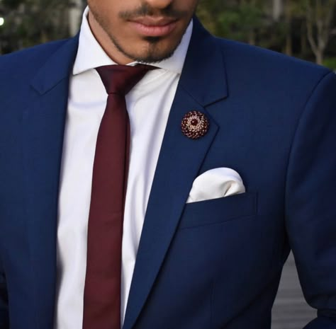 Navy Blue Suit With Burgundy Tie, Navy Blue Tux, Suit With Red Tie, Burgundy Navy Wedding, Dark Navy Suit, Navy Blue Groom, Navy Wedding Ideas, Blue Tux, Dark Blue Suit