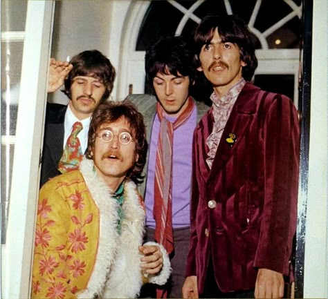 The Beatles. Press launch for Sgt Pepper LP.
19, May. 1967. London Woodstock Wedding, Sgt Peppers Lonely Hearts Club Band, Belgravia London, Beatles Sgt Pepper, Lonely Hearts Club, Beatles Poster, All My Loving, Bug Boy, Beatles Pictures