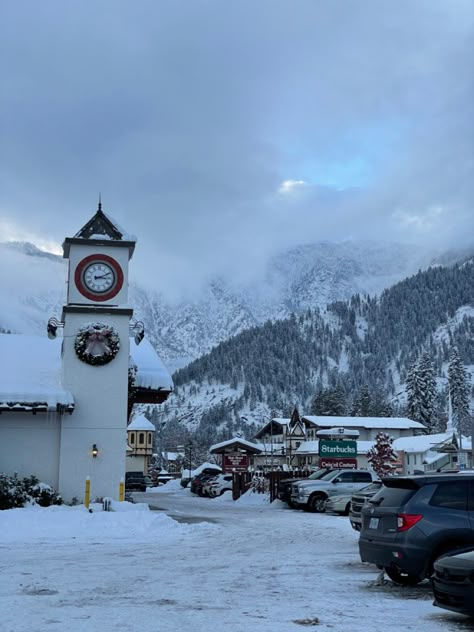 The Holiday Aesthetic, Leavenworth Washington Aesthetic, Leavenworth Washington Fall, Washington Leavenworth, Leavenworth Washington Winter, Levensworth Washington Christmas, Leavenworth Winter, Washington Christmas, Leavenworth Washington Christmas