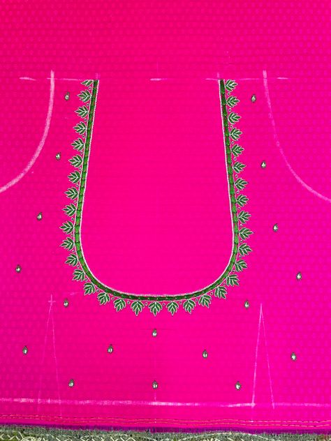 Simple Tread Works For Blouse, Tread Work Blouse Designs Simple Latest, Ikat Blouse Designs, Pink Blouse Designs, Embroidery Simple, Machine Embroidery Designs Projects, Work Blouse Designs, Ikat Blouse, Latest Embroidery Designs