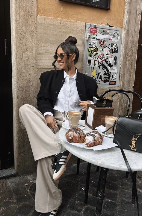 Sunglasses Aesthetic Outfit, Beige Trousers Outfit, Simple Work Outfits, Casual Sporty Outfits, Black Blazer Outfit, Adidas Samba Outfit, Samba Outfit, Pants High Waisted, Beige Outfit