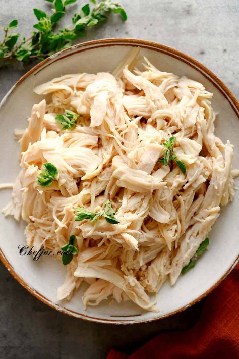 Poached Chicken Recipes, Chicken Breast Sandwich Recipes, Poached Chicken Breast, Garlic Rosemary Chicken, Garlic Chicken Breast Recipes, Chicken Breast Sandwich, Chicken Breasts Recipe, Eat More Chicken, Indian Recipes Authentic