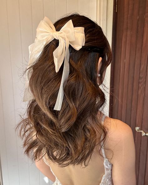 d r e a m y 🎀's. GOSH I LOVED styling @hazzykh evening hairstyle for her Tea Ceremony & Recieption. But Humans iff you think this is hitting dreamy goals...you should have seen her first choice ceremony style. 🥰😍🔥It was like high bun heaven. 🫠🫶🏻✨ -Product Breakdown- @parluxhair: @thevanityhaircare Heat Protect @sebastian_haircare_ Thickify Mousse @silverbullethair Curling Tong @schwarzkopfproanz Osis Dust it & Session 3 Viola! 💁🏻‍♀️ #erinshanleyhair #casuallyobsessed #hairdresser... Tea Time Hairstyles, High Tea Hairstyles, Evening Hairstyles, High Bun, First Choice, Tea Ceremony, High Tea, Tea Time, Hair Care