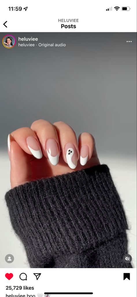 Ghost French Tips, Ghost French Tip Nails, Nail Ghost, French Tip White, Black French Tips, Short Gel Nails, French Tips, French Tip Nails, French Manicure