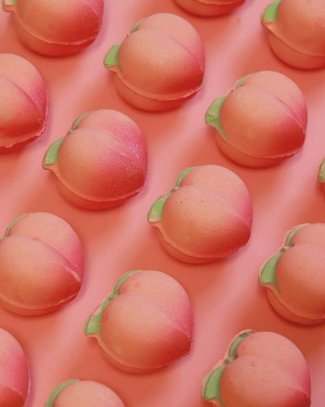 Feeling Peachy, Promo Flyer, Peach Wallpaper, Lush Bath, Lush Products, Peach Art, Peach Aesthetic, Peachy Keen, Peach Fuzz