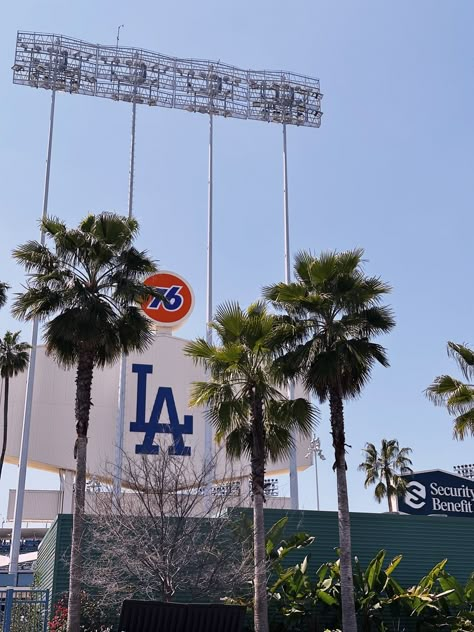 Dodger Stadium Aesthetic, Kendrick Lamar Concert Outfit, Dodgers Aesthetic, Kendrick Lamar Concert, Los Angeles Dodgers Stadium, 2030 Vision, Eve Babitz, Los Angeles Summer, Dodgers Stadium