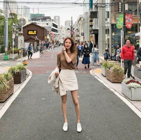 Daily Ootd Casual Simple, Casual Short Outfits, Boho Outfits Winter, Casual Shorts Outfit, Dating Outfit, Thailand Outfit, Boho Winter Outfits, Elegant Fashion Outfits, Japan Summer