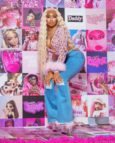 Karin Jinsui on Instagram: “Aka Life Sized Bratz Doll 👑💕🦄💅🏽 (My pic got deleted 🥲) Hair @hairsofab | Install @leandreabrown Photographer @royaleyez Creative director…” Karin Jinsui, Bratz Doll Outfits, 21st Birthday Photoshoot, Beautiful Photoshoot Ideas, Bratz Inspired Outfits, Cute Birthday Outfits, Creative Photoshoot Ideas, Glam Photoshoot, Beauty Photoshoot