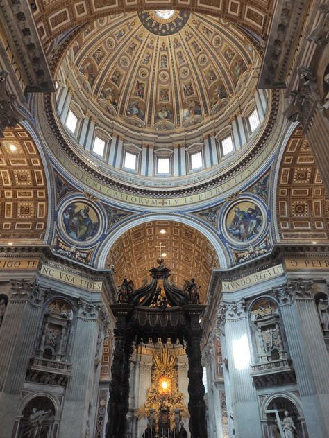 Italy Mood Board, Saint Peter’s Basilica, Study Abroad Europe, Vatican Italy, St. Peter’s Basilica, Wallpaper House, Detailed Fashion, Italian History, Italy Places