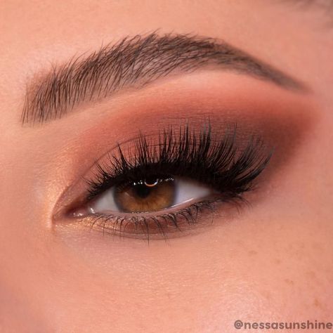 Mocktail Eyeshadow Palette Makeup Looks That Make Brown Eyes Pop, Country Makeup Ideas Simple, Simple Thanksgiving Eye Makeup, Eye Makeup To Make Brown Eyes Pop, Terracotta Eye Makeup, Western Eye Makeup, Classy Eyeshadow Looks, Hoco Eyeshadow, Eye Shadow Looks For Brown Eyes