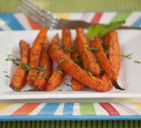 Cumin Carrots, Cumin Roasted Carrots, Paleo Menu, Paleo Side Dishes, Paleo Sides, Raw Carrots, Carrot Recipes, Paleo Whole 30, Primal Paleo