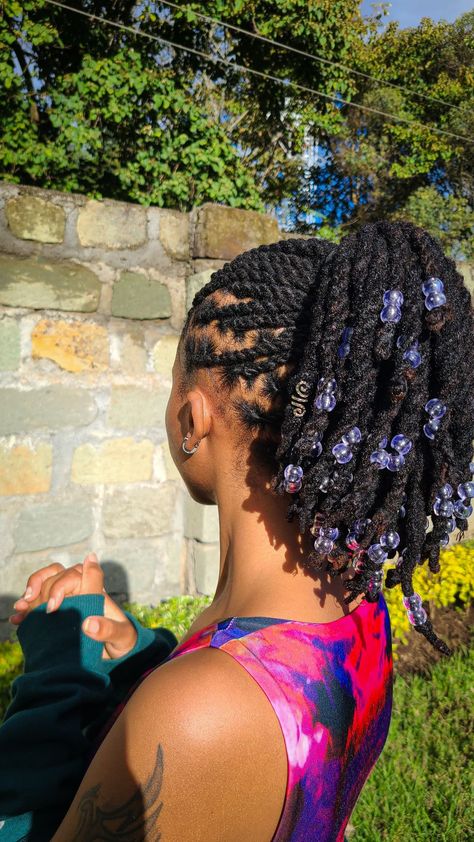 Twists On Locs, 4c Natural Hairstyles Short, Beautiful Locs, Short Locs Hairstyles, Dreadlock Style, Dreadlock Styles, Dreads Styles, Dyed Hair Inspiration, Loc Journey