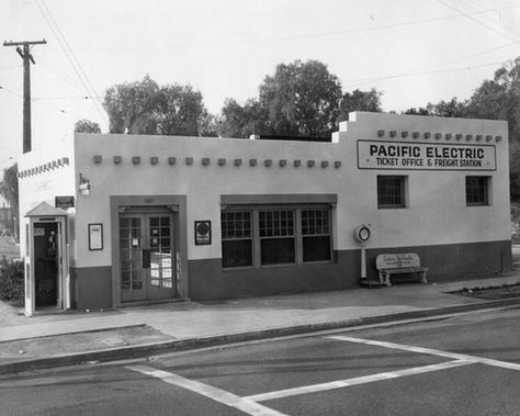 Alhambra Pacific Electric depot — Calisphere Eastern Columbia Building, Waiting Bench, Alhambra California, Pueblo Revival, Red Cars, Ca History, Ticket Office, Telephone Booth, Pasadena California