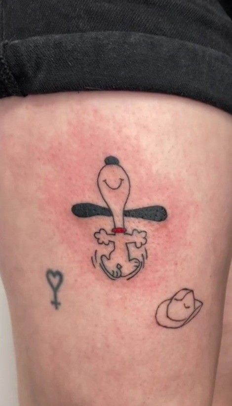 Snoopy Halloween Tattoo, Peanuts Tattoo Ideas, Snoopy Tattoo For Women, Small Snoopy Tattoo, Charlie Brown Tattoo, Peanuts Tattoo, Snoopy Tattoo Ideas, Childhood Tattoo Ideas, Browning Tattoo