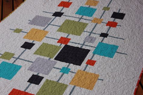 Custom Order Mid-Century Modern Quilt by ShinersView on Etsy Atomic Quilt, Geometric Quilt Patterns, Colchas Quilting, Modern Quilting Designs, Modern Quilt Blocks, Bargello Quilts, Abstract Quilt, Quilting Designs Patterns, Block Quilt