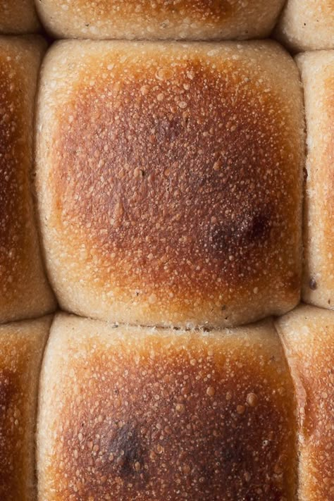 Bread Texture, Sourdough Buns, Bread Photography, Rustic Bread, Bakery Business, Food Photography Styling, Food Magazine, Pretty Food, I Love Food