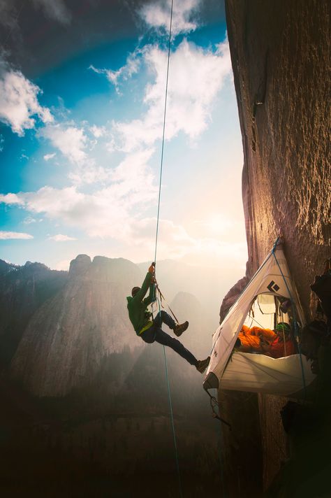 Picture of Tommy Caldwell, climbing the Dawn Wall of El Capitan Free Climb, Mountain Climbing, Extreme Sports, Yosemite National, Yosemite National Park, Rock Climbing, Outdoor Adventure, Bouldering, Adventure Time