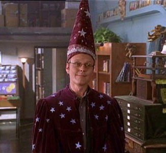 Giles.. Loved this scene. Testing out his new look since he's a magic shop owner. It didnt go over well. Giles Buffy, Rupert Giles, Buffy Angel, Wizard Robes, Wizard Costume, Joss Whedon, Magic Box, Funny Costumes, Wibbly Wobbly Timey Wimey Stuff