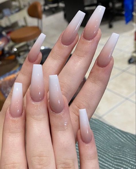 Nail Designs Brown Ombre, Gel Nails Ideas Long Coffin, White And Brown Ombre Nails, White And Light Brown Nails, Brown White Ombre Nails, Pink And Brown Ombre Nails, Brown Ombre Nails Coffin, Ombré Color Nails, Ambre Nails Ombre Fall