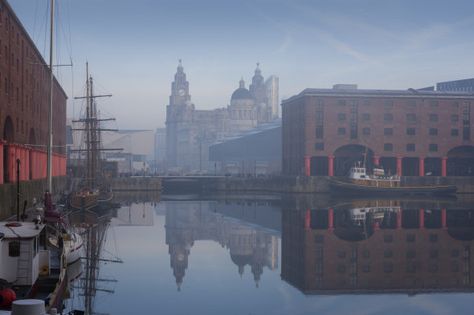 Maritime Albert Dock on Liverpool waterfront with the Three Graces historic buildings all part of the Liverpool world heritage site British English Accent, Liverpool Waterfront, Liverpool Docks, Atmospheric Photo, English Accent, Liverpool City, Uk City, British English, Three Graces