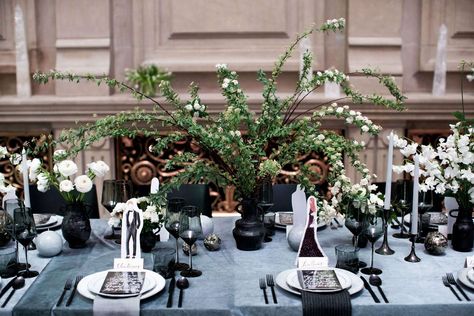 hessney weylin shoot centerpiece Masculine Centerpieces, Masculine Wedding, Modern Wedding Centerpieces, Non Floral Centerpieces, Martha Weddings, Modern Centerpieces, Mums Flowers, Wedding Floral Centerpieces, Geometric Wedding