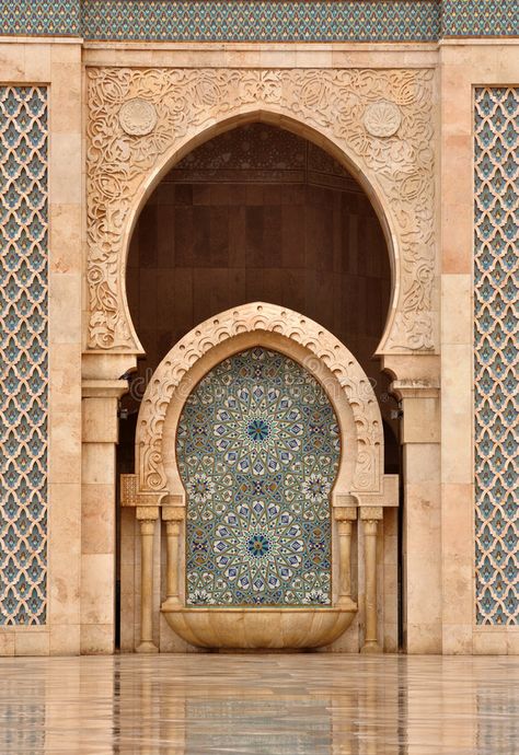 Moroccan Mosque, Tac Mahal, Hassan Ii Mosque, Casablanca Morocco, Moroccan Art, Al Andalus, Ancient Architecture, Islamic Architecture, Beautiful Architecture