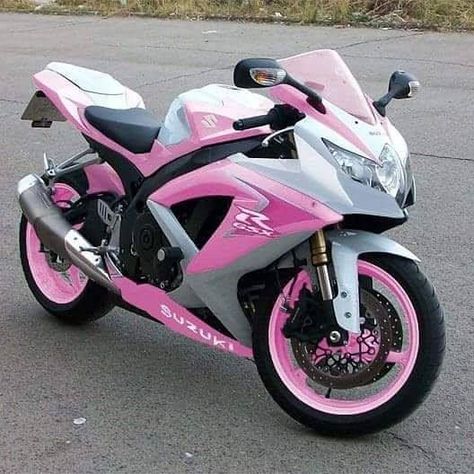 Sports Motorbike, Xe Ducati, Rings Ladies, Pink Motorcycle, Image Moto, Custom Sport Bikes, Motorbike Girl, Pretty Bike, Food Production