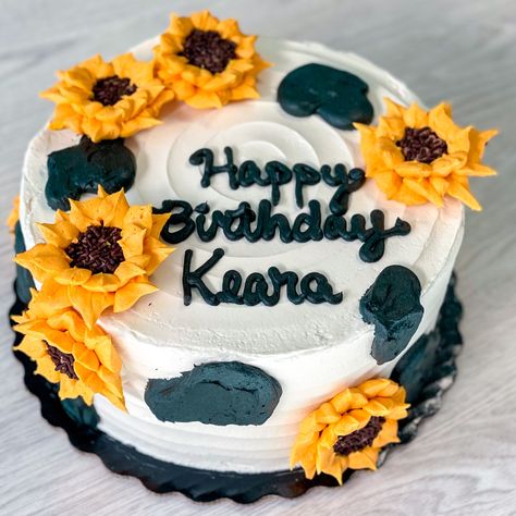 Sunflower and cowprint were the theme for this special girl's birthday. We hoped it marked the spot and helped make the day. #delishoregon #medfordoregon #southernoregon #bakerylife #eatcake #cakesofinstagram #jacksoncounty #pnw #smallbiz #eatlocal #roguevalley #foodie #medfordcenter #instacake #birthdaycake #cakestagram #cakedecorating #cakeart Cow Themed Birthday Cakes, Country Western Cakes Birthday, Cow Print Birthday Cake Ideas, Cow Sunflower Cake, Cow Print Sunflower Cake, Sweet 16 Party Ideas Cow Theme, Cow And Sunflower Cake, Cow Print And Sunflower Cake, Cow Cake With Sunflowers