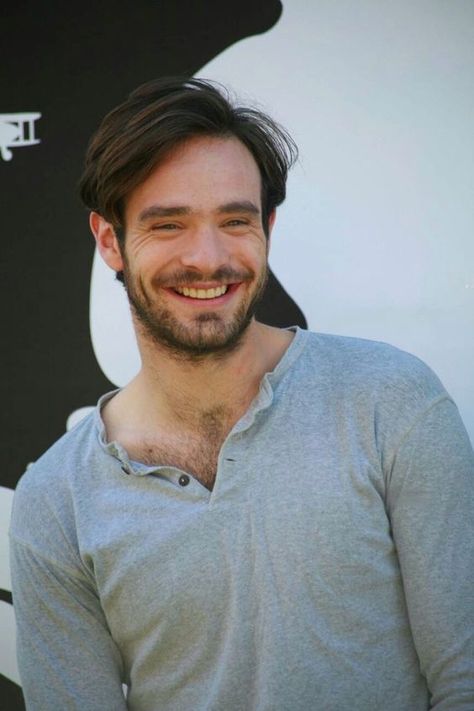 Daredevil Matt Murdock, Uk Actors, Charlie Cox, Dapper Dudes, British Men, Facial Hair, Beards, Boys Who, Celebrity Crush