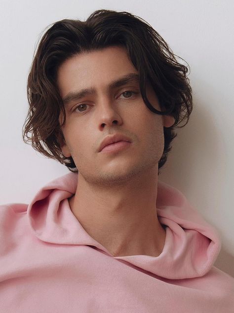 Felix Mallard, Ideal Boyfriend, Corte De Cabelo Masculino, Hottest 100, Hottest Guy Ever, Hot Actors, Mallard, Boy Hairstyles, Cute Celebrities