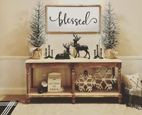 Christmas Foyer Decor, Everett Foyer Table, Foyer Table Decor, Kitchen Organizing Ideas, Shoe Rack Ideas, Christmas Foyer, Christmas Sofa, Christmas Entry, Entry Table Decor